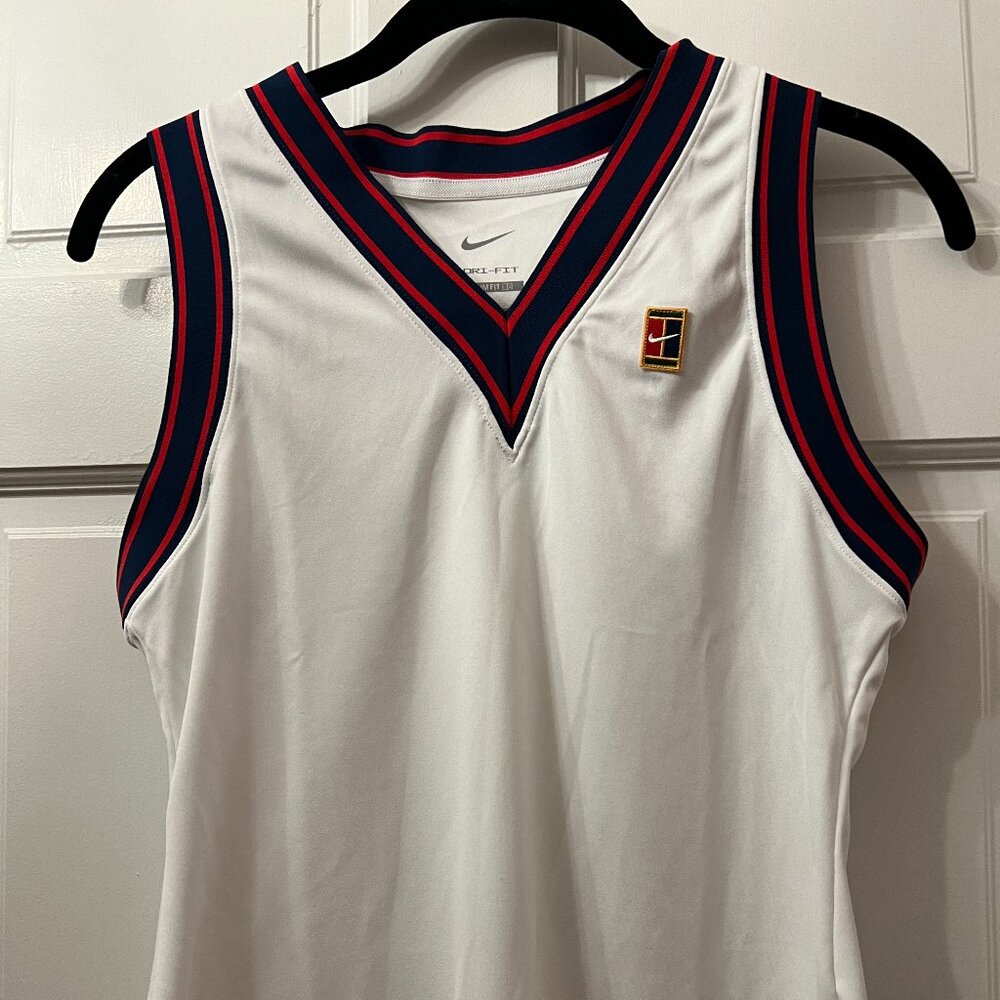 Nike dri-fit tennis / golf tank (S, slim fit)